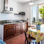 Casa Grecale * Аччароли