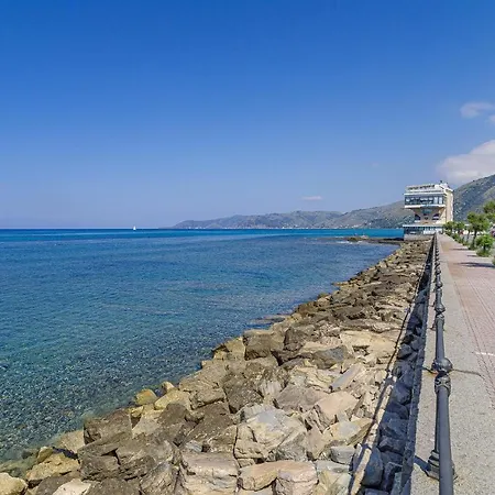 Casa Grecale Apartment